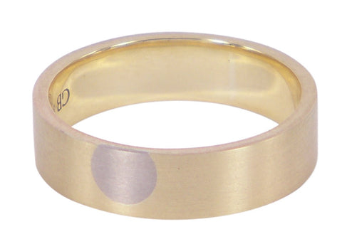 Orbit by Gary barnes. A beautifully crafted wedding ring blending timeless design with Australian artistry.