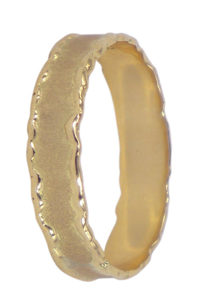 Burnside men's wedding ring in 18ct yellow gold, crafted by Gary Barnes. A Melbourne-made design with classic appeal.
