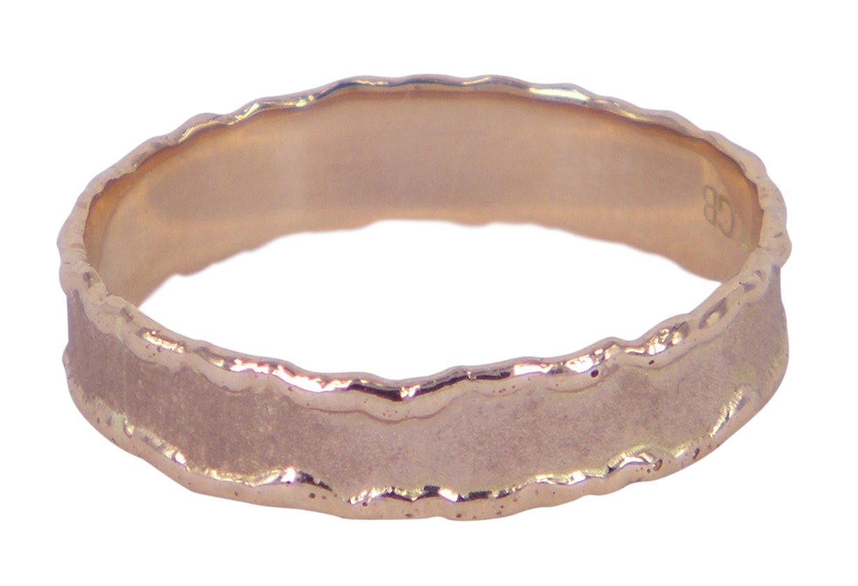 Burnside men's wedding ring in 18ct rose gold, handcrafted by Gary Barnes. A Melbourne-made piece with bold character.
