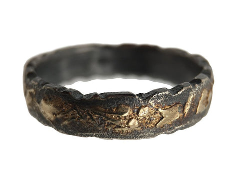 Boulder Terrain Edge men's wedding ring in oxidised sterling silver and gold, crafted by Jeanette Dyke. A Melbourne-made ring with rugged sophistication.
