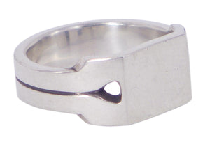 Small Split Shank by Sebastian Cilento. A beautifully crafted ring blending timeless design with Australian artistry.
