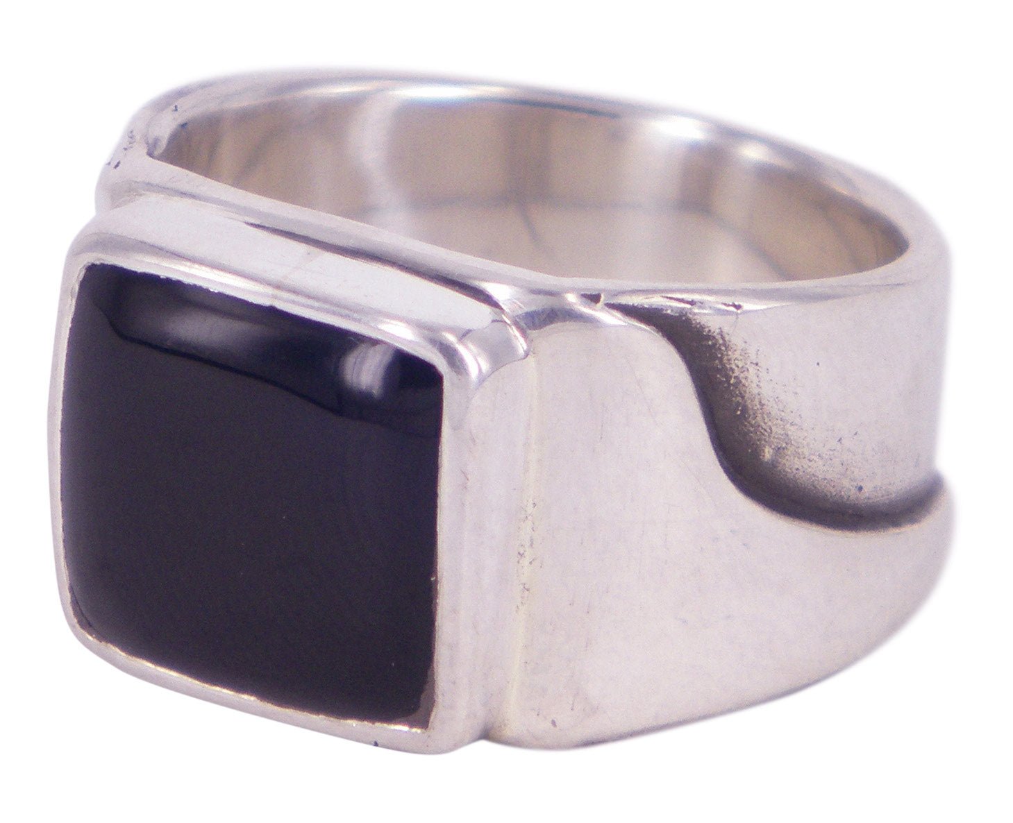 Fokker (Obsidian) by Sebastian Cilento. A beautifully crafted ring blending timeless design with Australian artistry.
