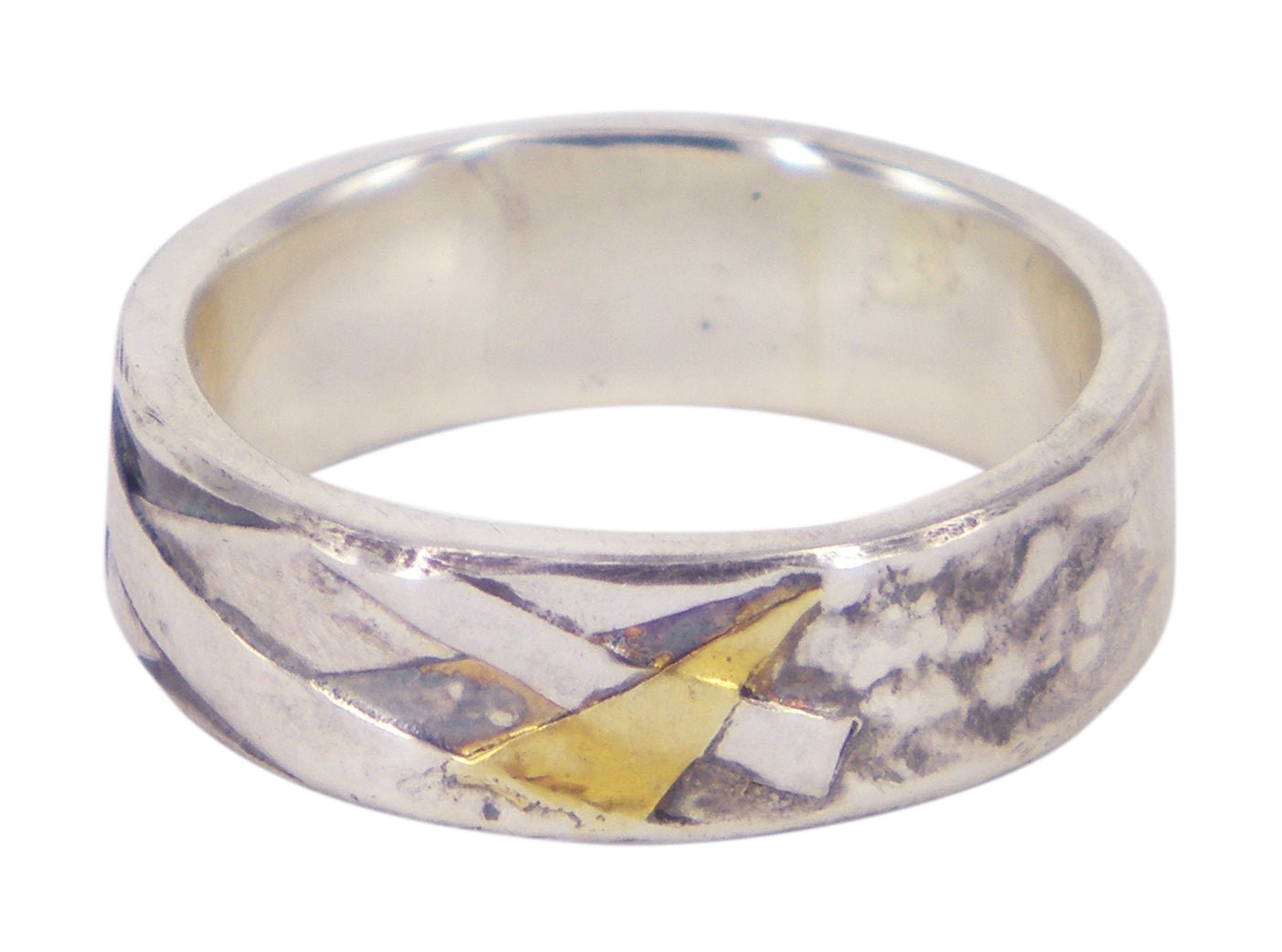 Urban Layers I by Gavin Macsporran. A beautifully crafted mens ring blending timeless design with Australian artistry.
