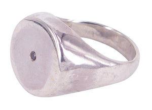 Diamond Nipple by Unnon. A beautifully crafted ring blending timeless design with Australian artistry.
