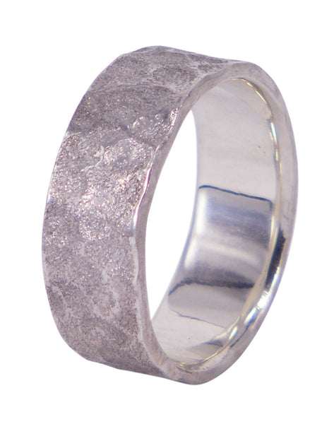 Winter Lake by Aimee Sutanto. A beautifully crafted mens ring blending timeless design with Australian artistry.
