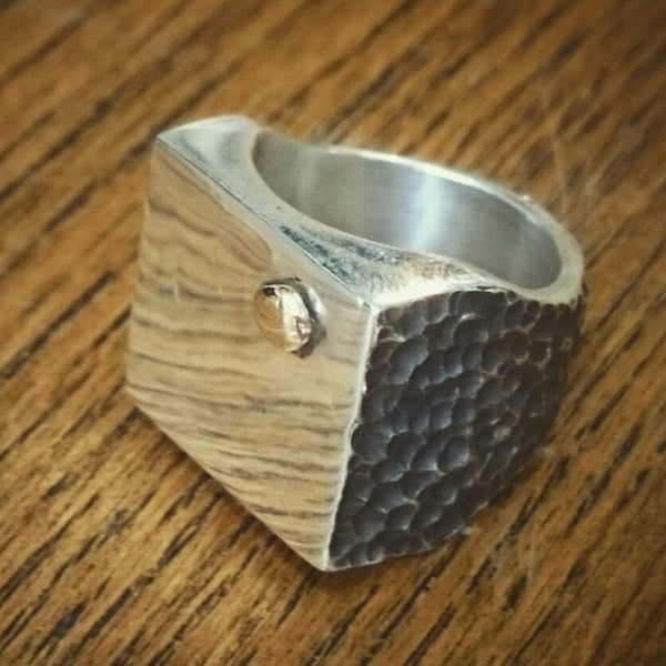 Cube signet ring